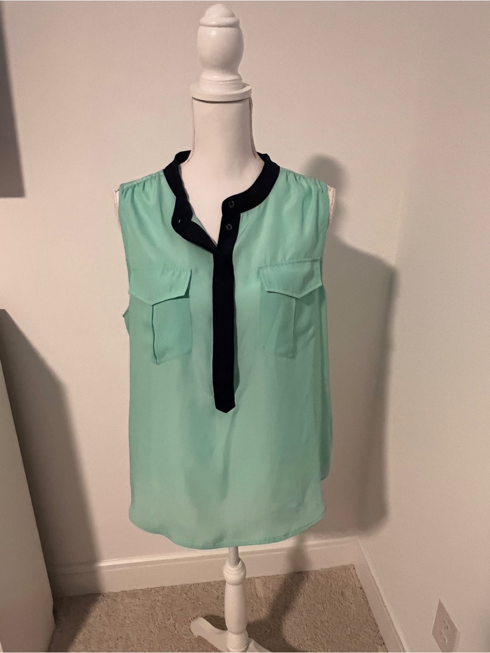 GUC Women’s JCrew Sleeveless Mint Green Blouse with Navy Trim - 14